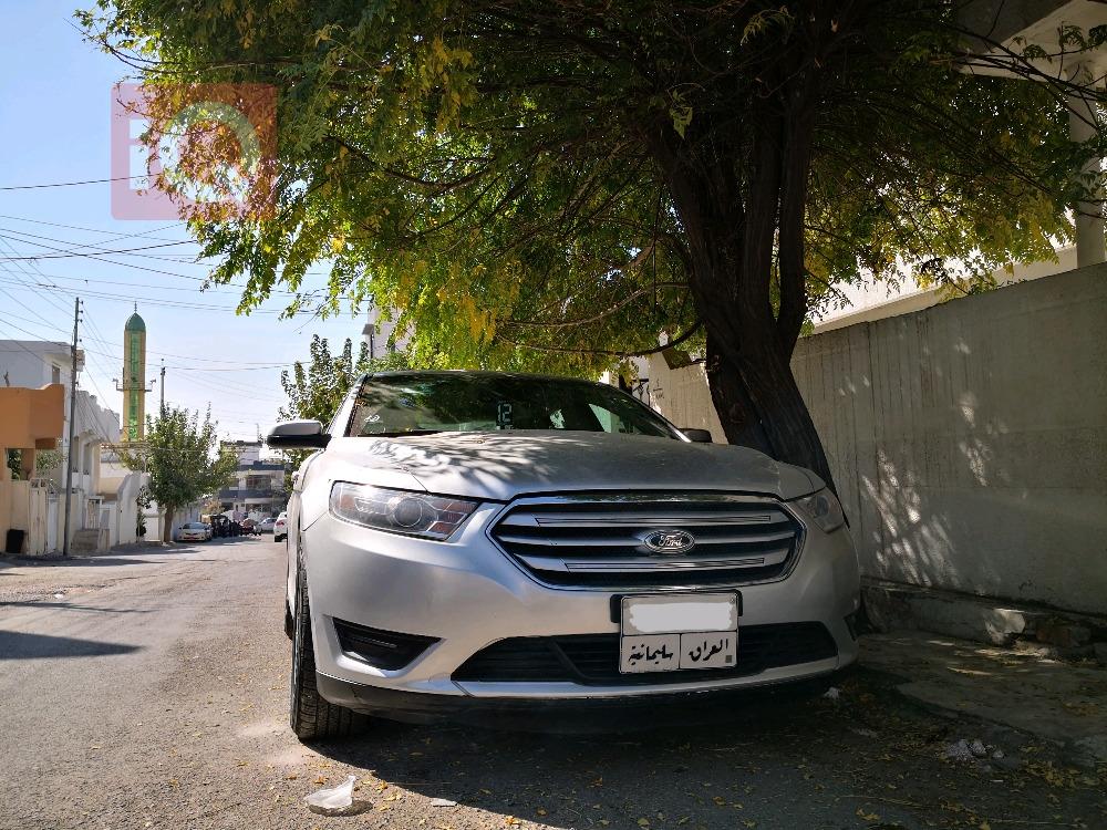 Ford Taurus